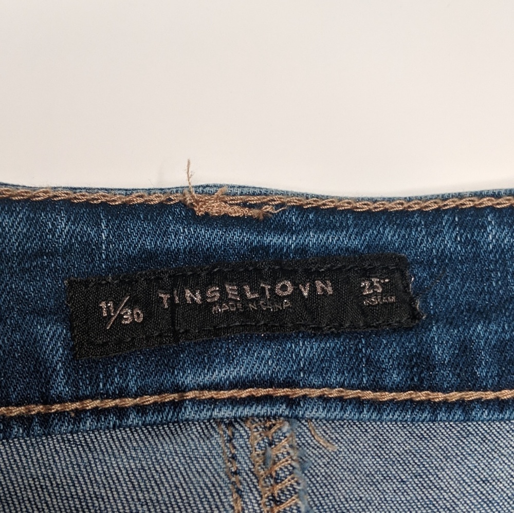 Tinseltown High Rise Skinny Distressed Jeans NEW - Picture 8 of 8